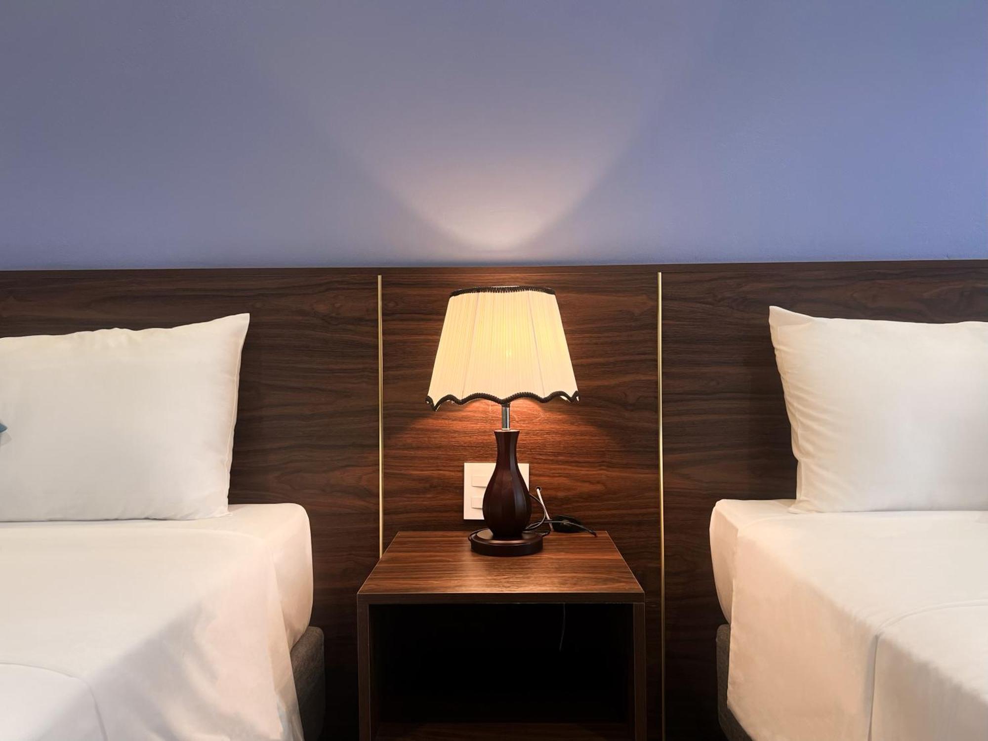 Elysinam Boutique Hotel Hạ Long Chambre photo